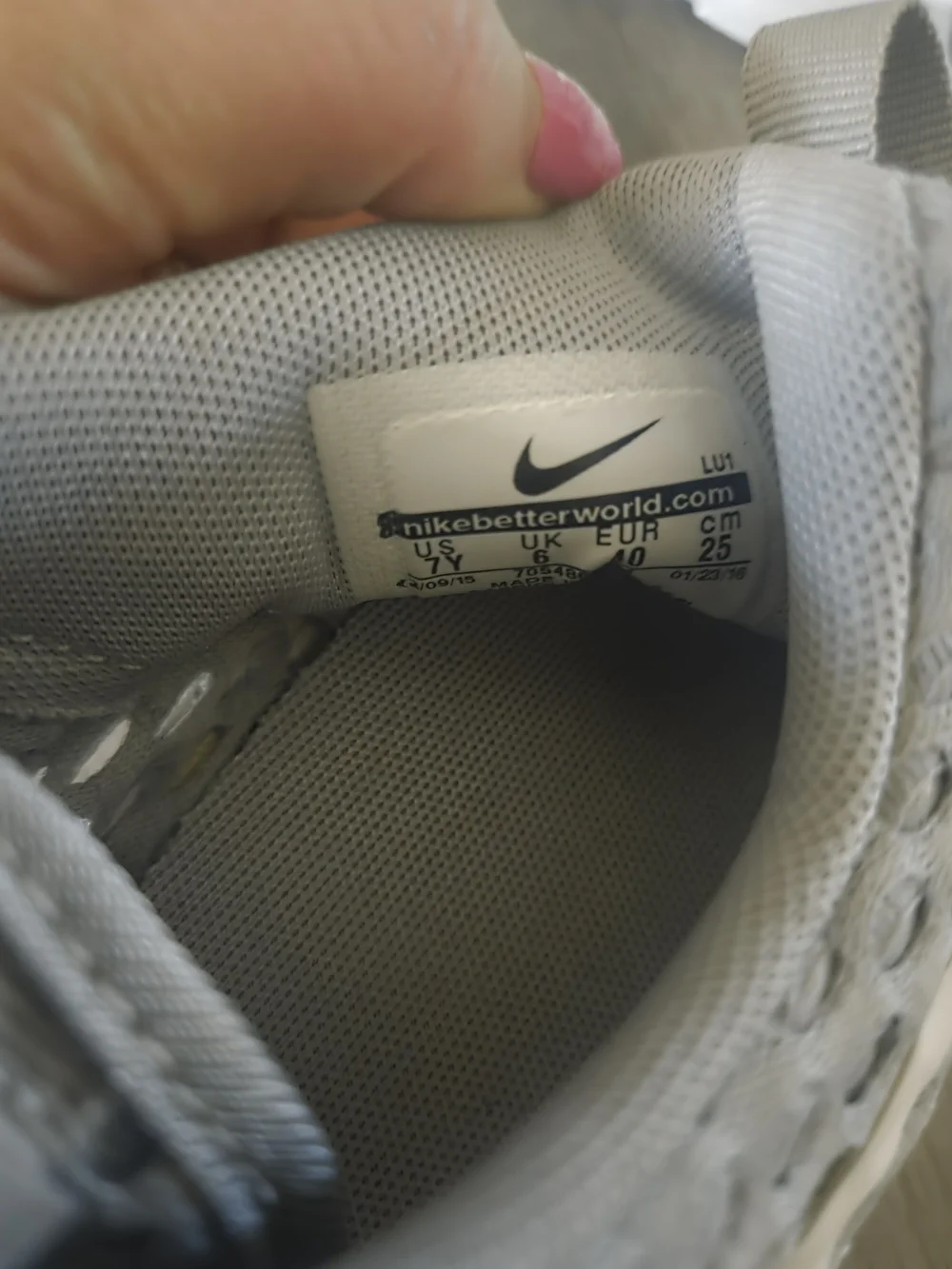 NIKE ROSHE ONE FLIGHT WEIGHT GS SHOES KIDS'S YOUTH SIZE 7Y (Women's 8.5) - Picture 5 of 6